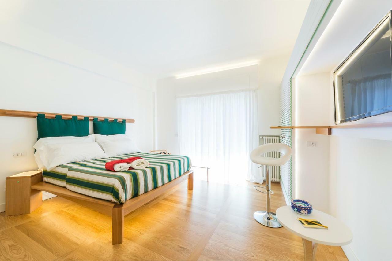 Luiselle Charming Accommodation Sorrento City Center Exterior foto