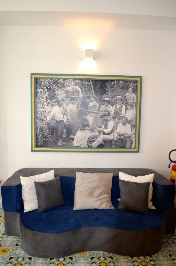 Luiselle Charming Accommodation Sorrento City Center Exterior foto