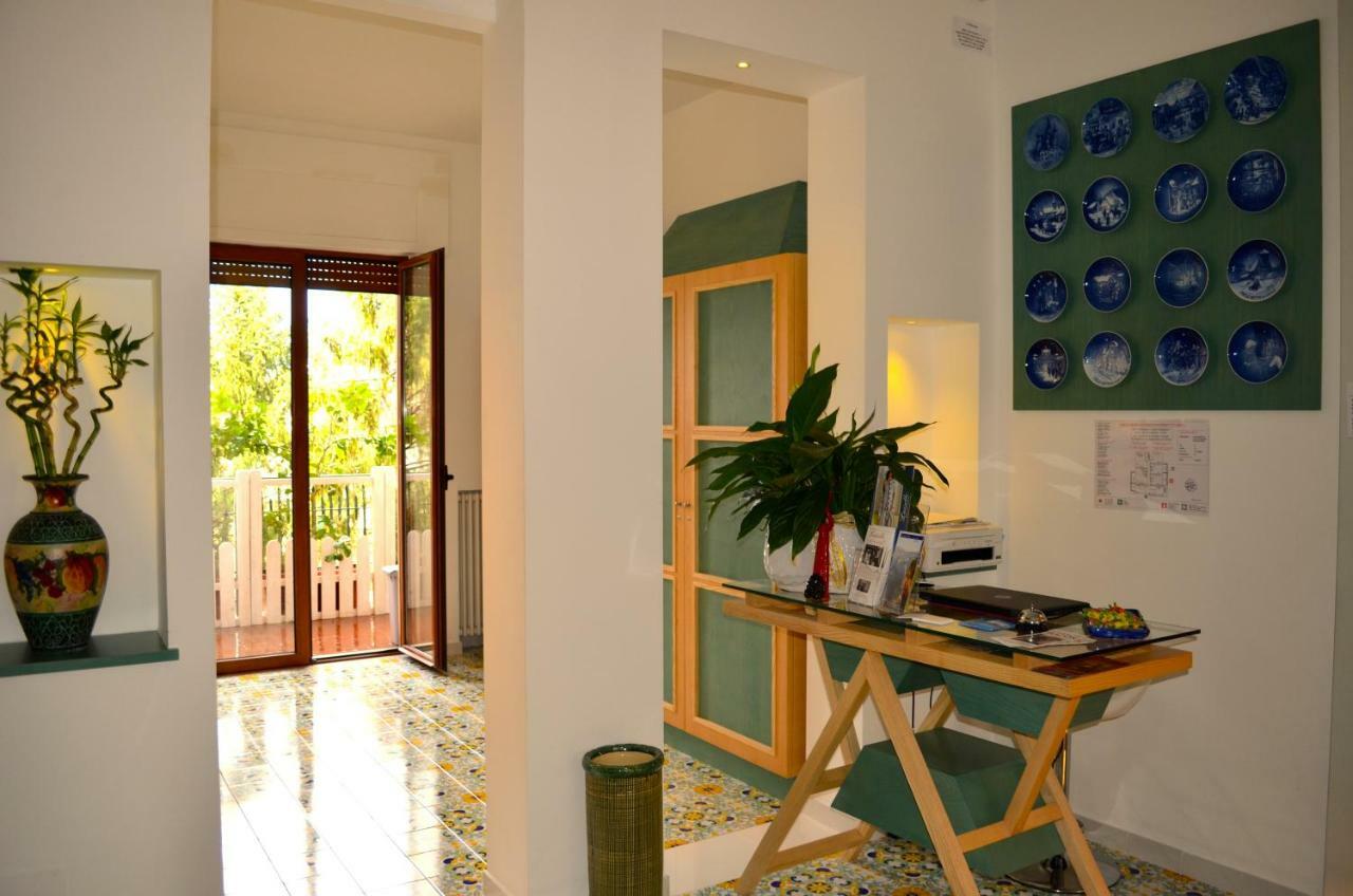 Luiselle Charming Accommodation Sorrento City Center Exterior foto