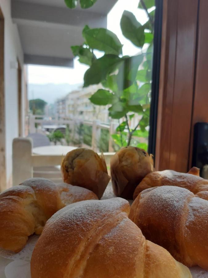 Luiselle Charming Accommodation Sorrento City Center Exterior foto